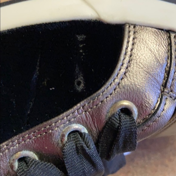 Fendi Sneakers - Picture 7 of 8